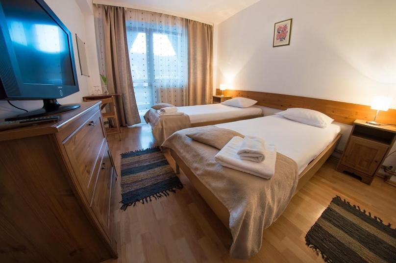 Hotel Floarea Soarelui Cheia  Esterno foto