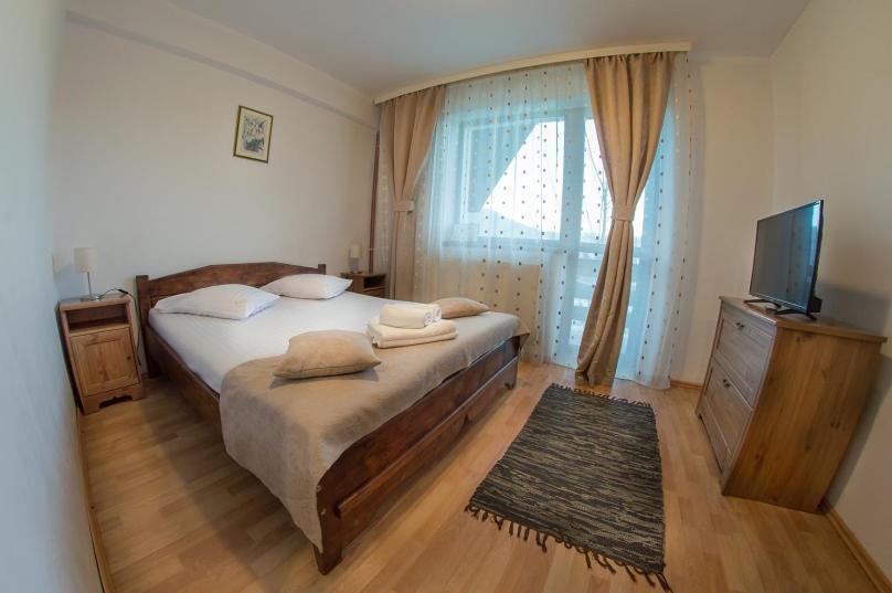 Hotel Floarea Soarelui Cheia  Esterno foto
